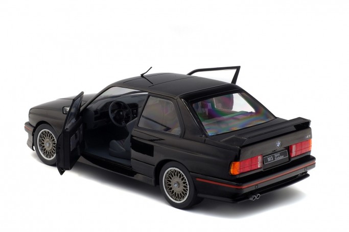 BMW M3 E30 Evo Sport 1990 schwarz Modellauto 1:18 Solido 