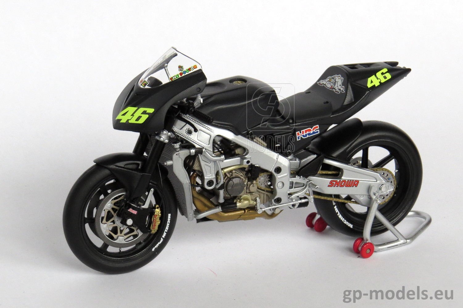 MINICHAMPS 122 016946 Honda RC211V Rossi Pre Season Test bike 2001 1:12th scale 